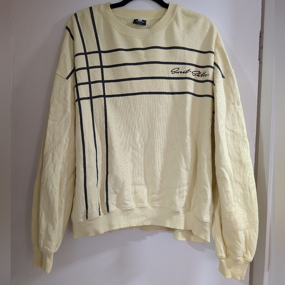 Sweet Sktbs Crewneck in Pale Yellow with Black Stripe Detail
